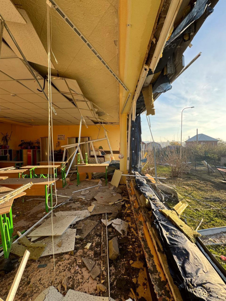 1366 image for slide