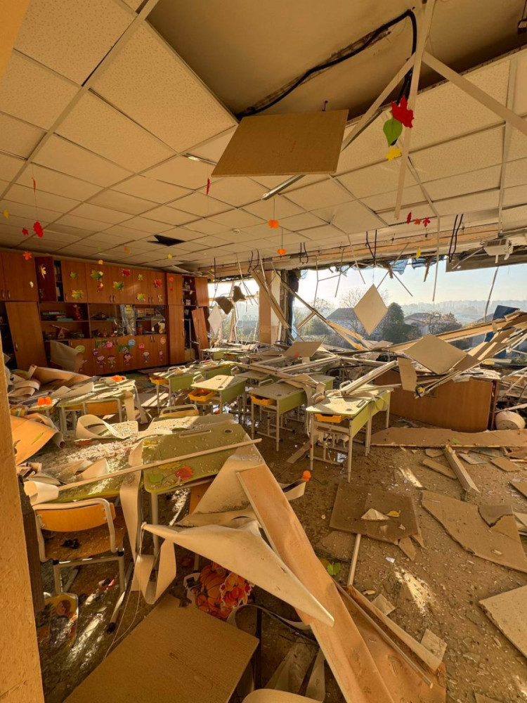 1370 image for slide