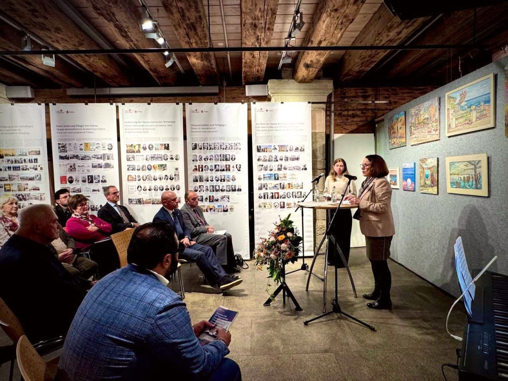 1542 image for slide