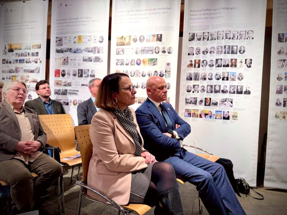 1544 image for slide