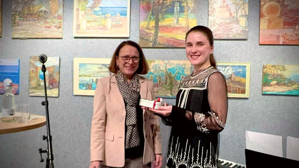 1545 image for slide