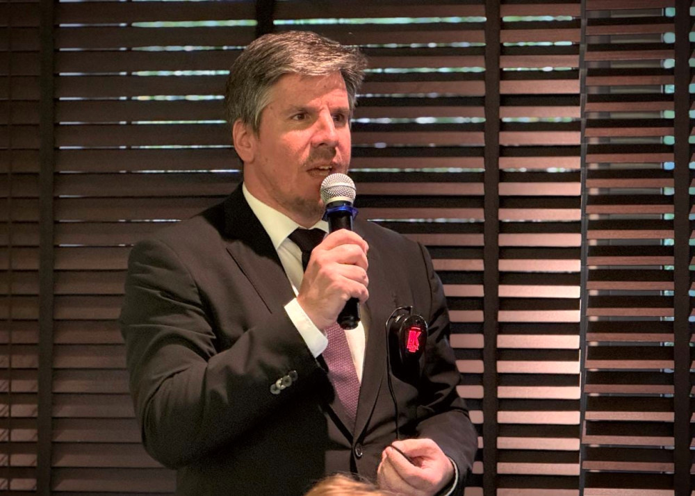 2590 image for slide