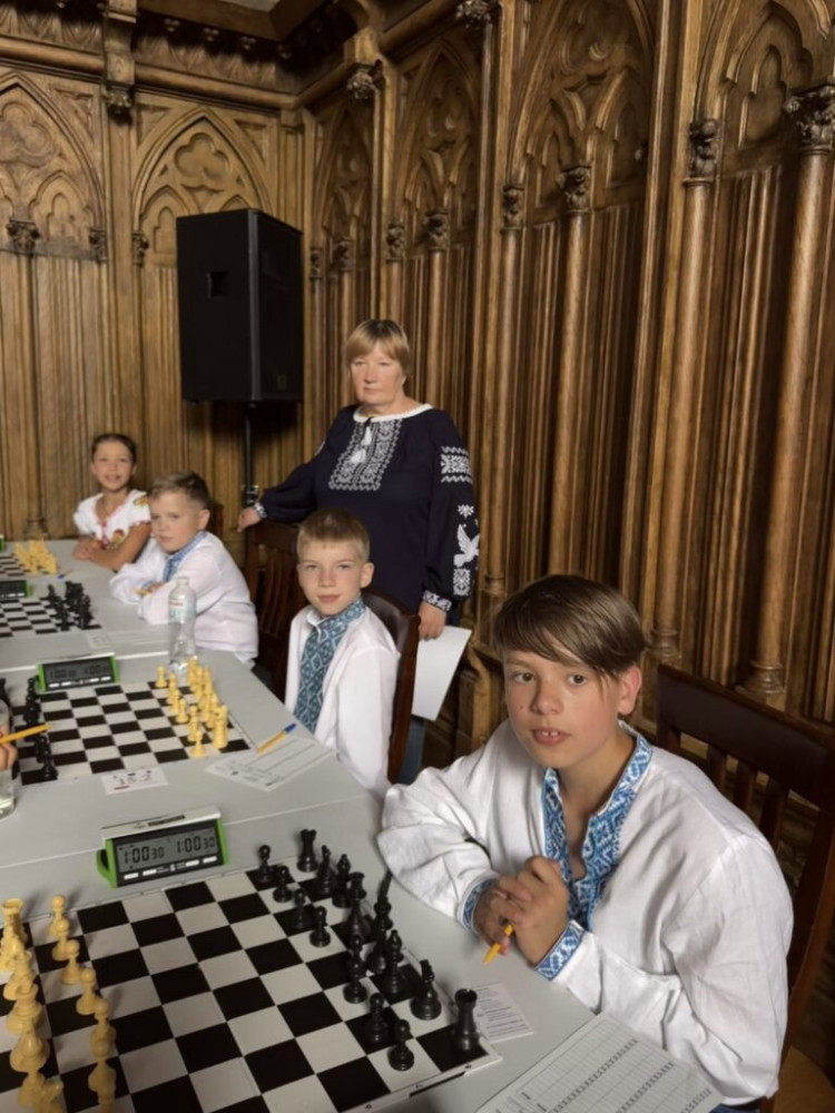 4949 image for slide