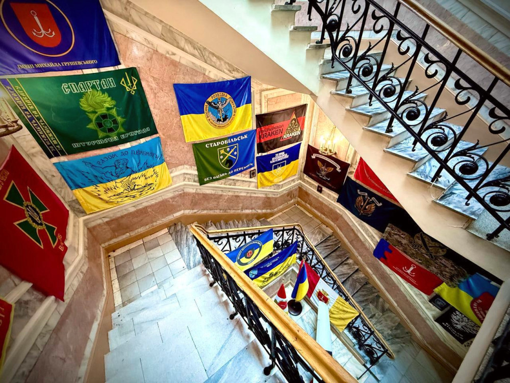 5302 image for slide