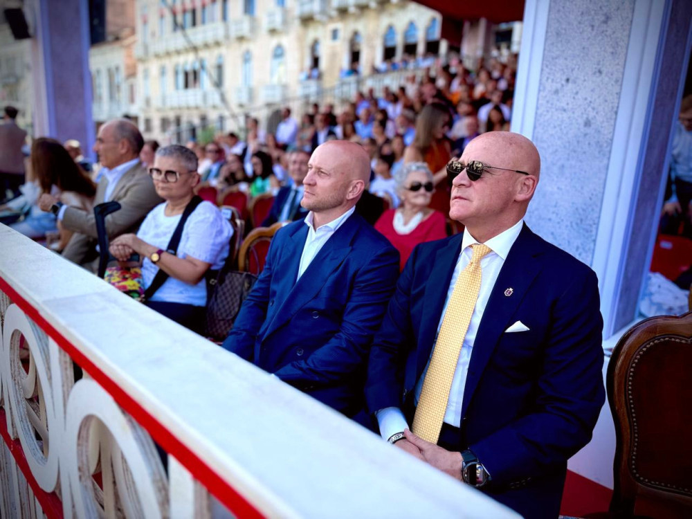 6421 image for slide