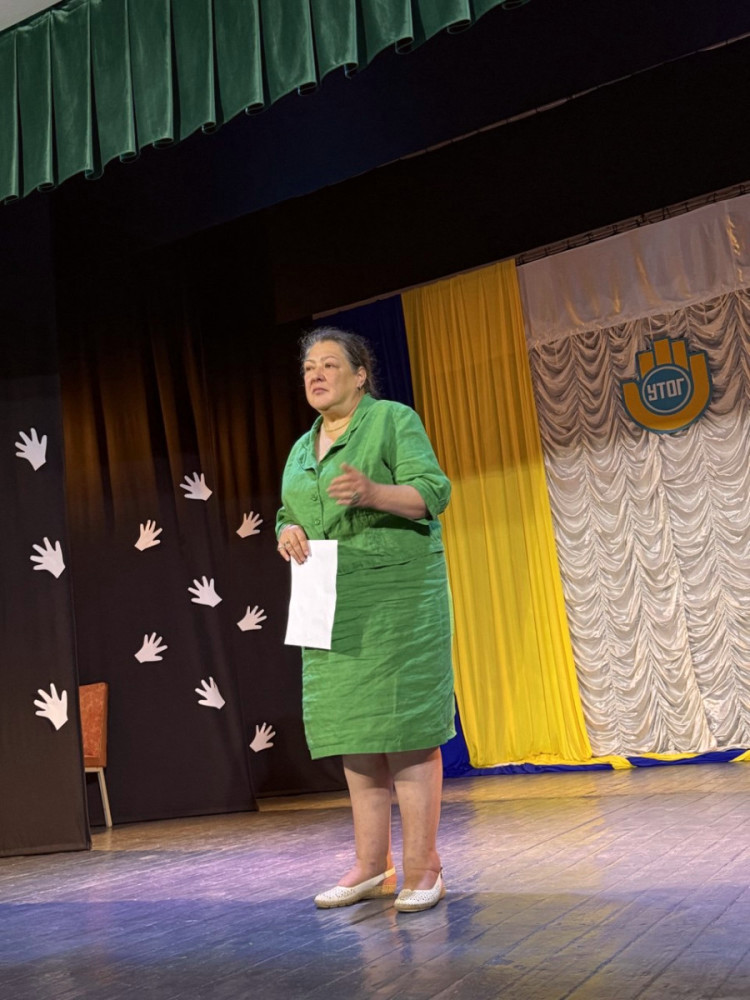 6877 image for slide