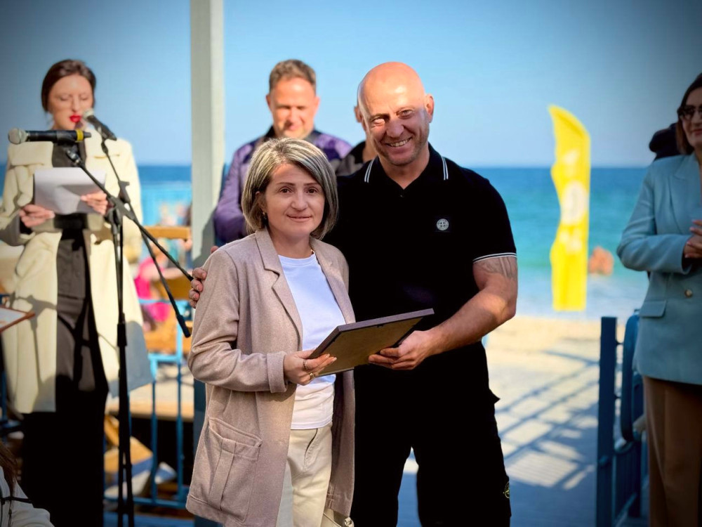 6981 image for slide