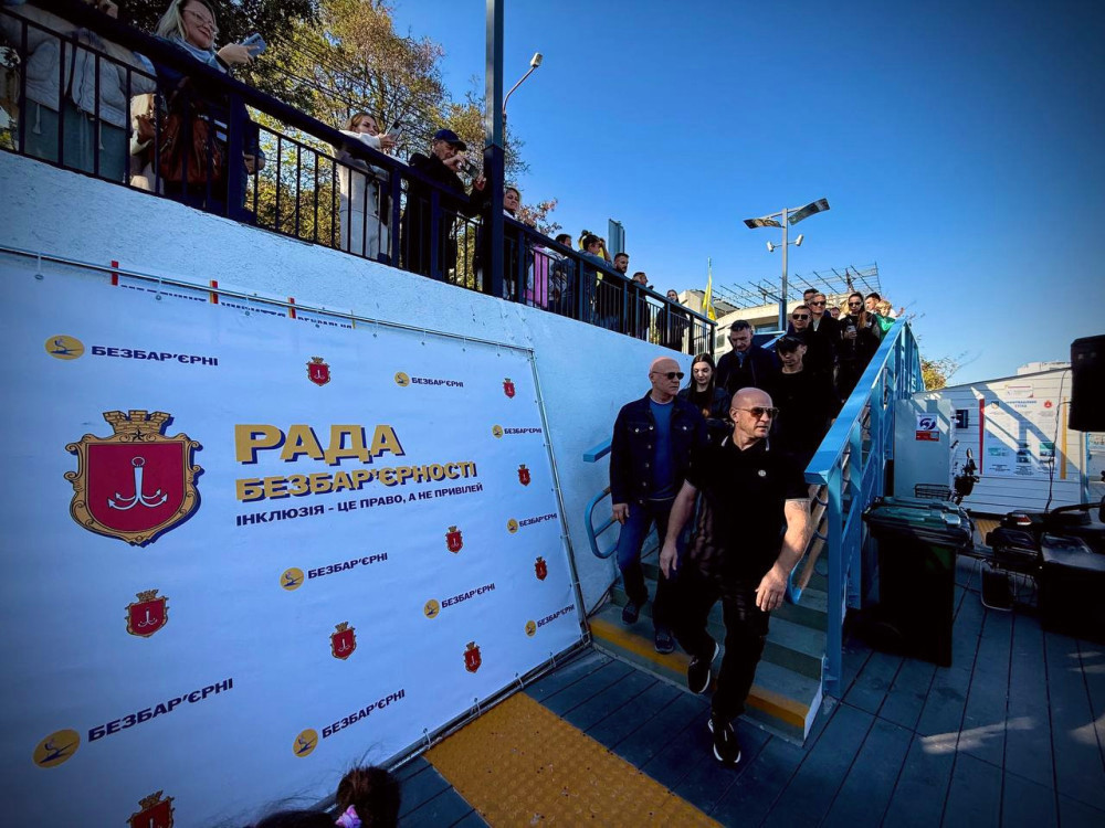 6998 image for slide