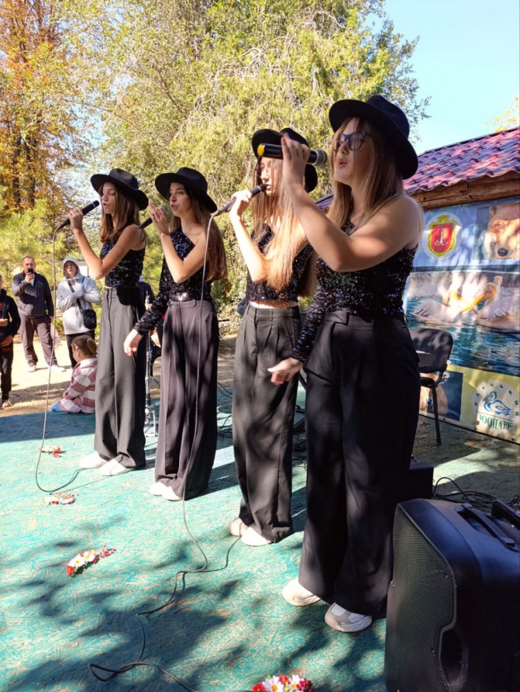 7048 image for slide