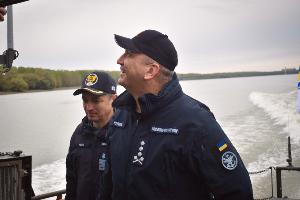 7832 image for slide