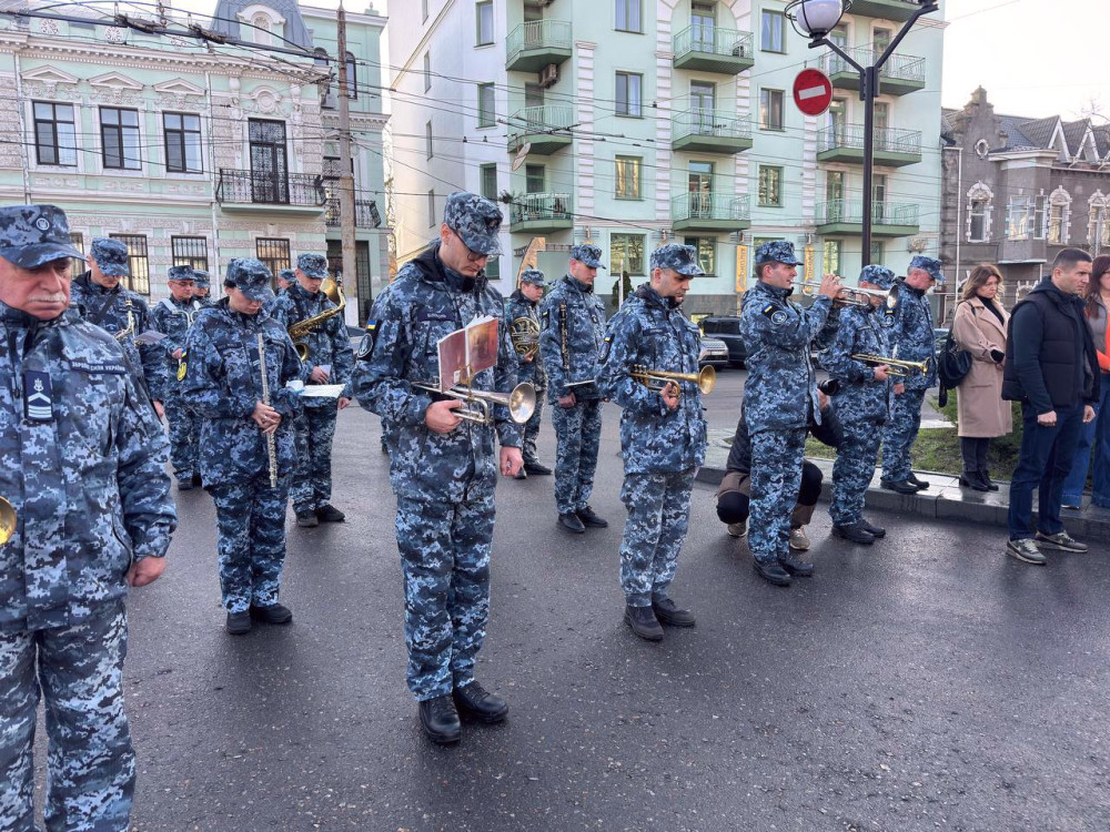 8329 image for slide