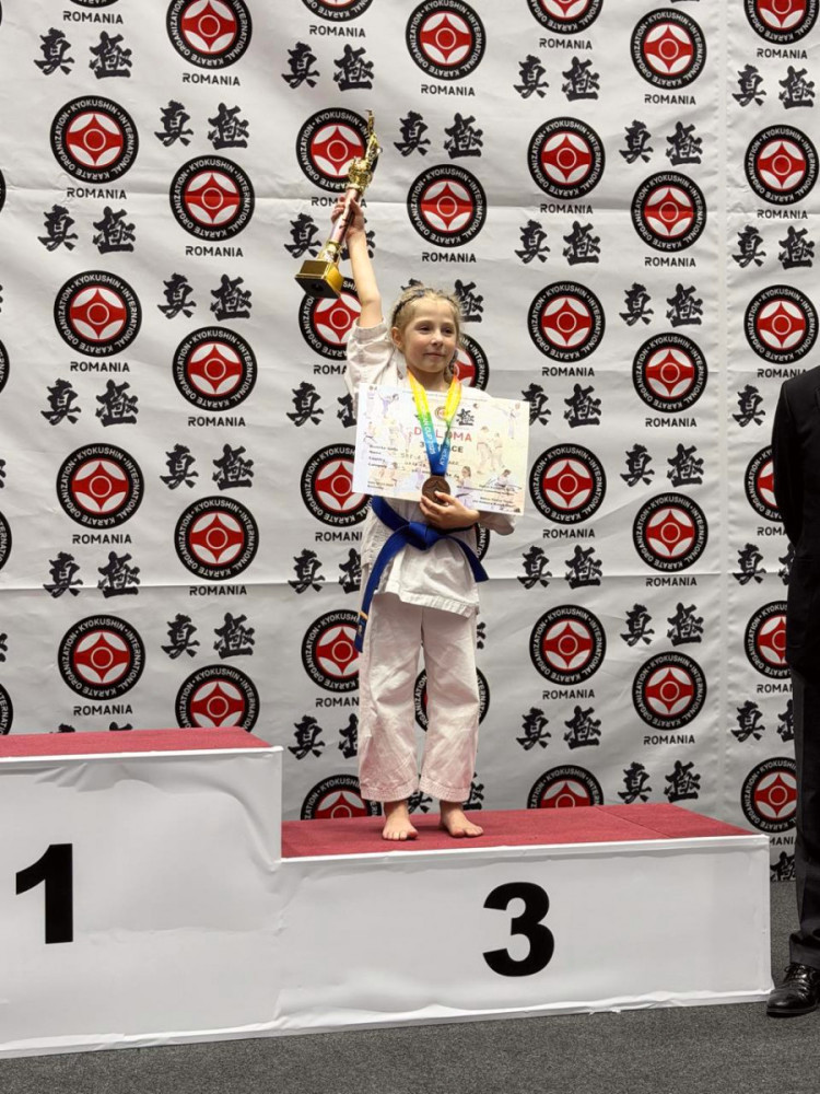 8636 image for slide